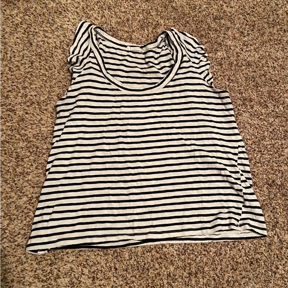 Talulah boutique tank. Size L